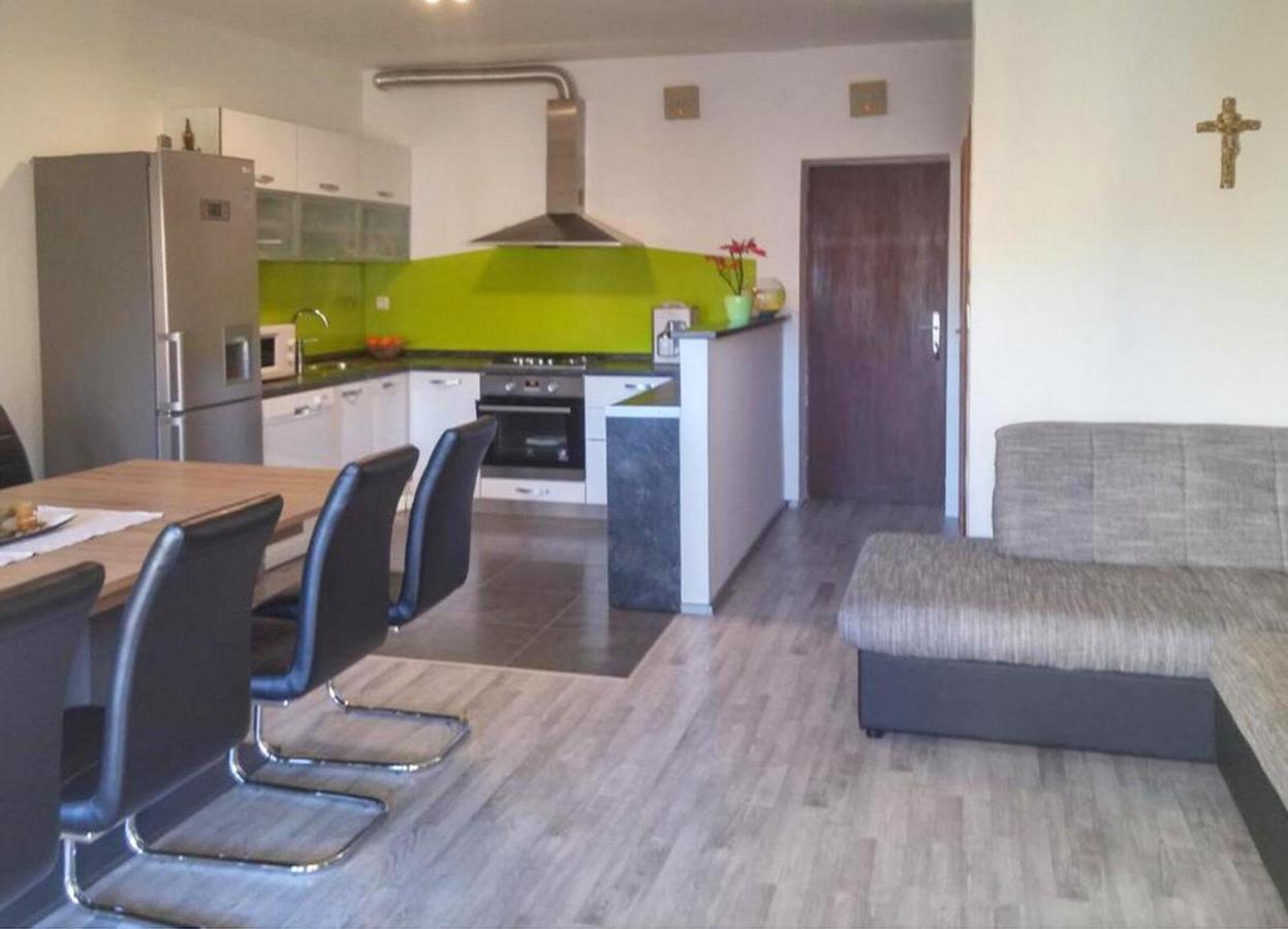 Apartments And Room Lotus Tribalj Zewnętrze zdjęcie